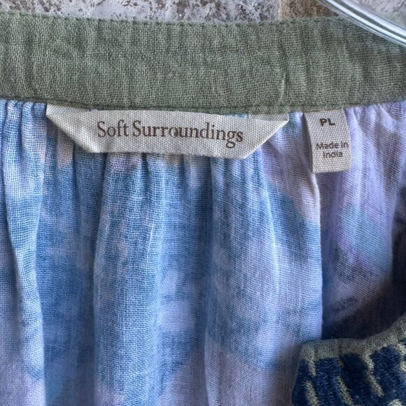 Soft Surroundings Long Sleeve V-Neck Button Up Floral Boho Blouse Size L Petite - Picture 3 of 9